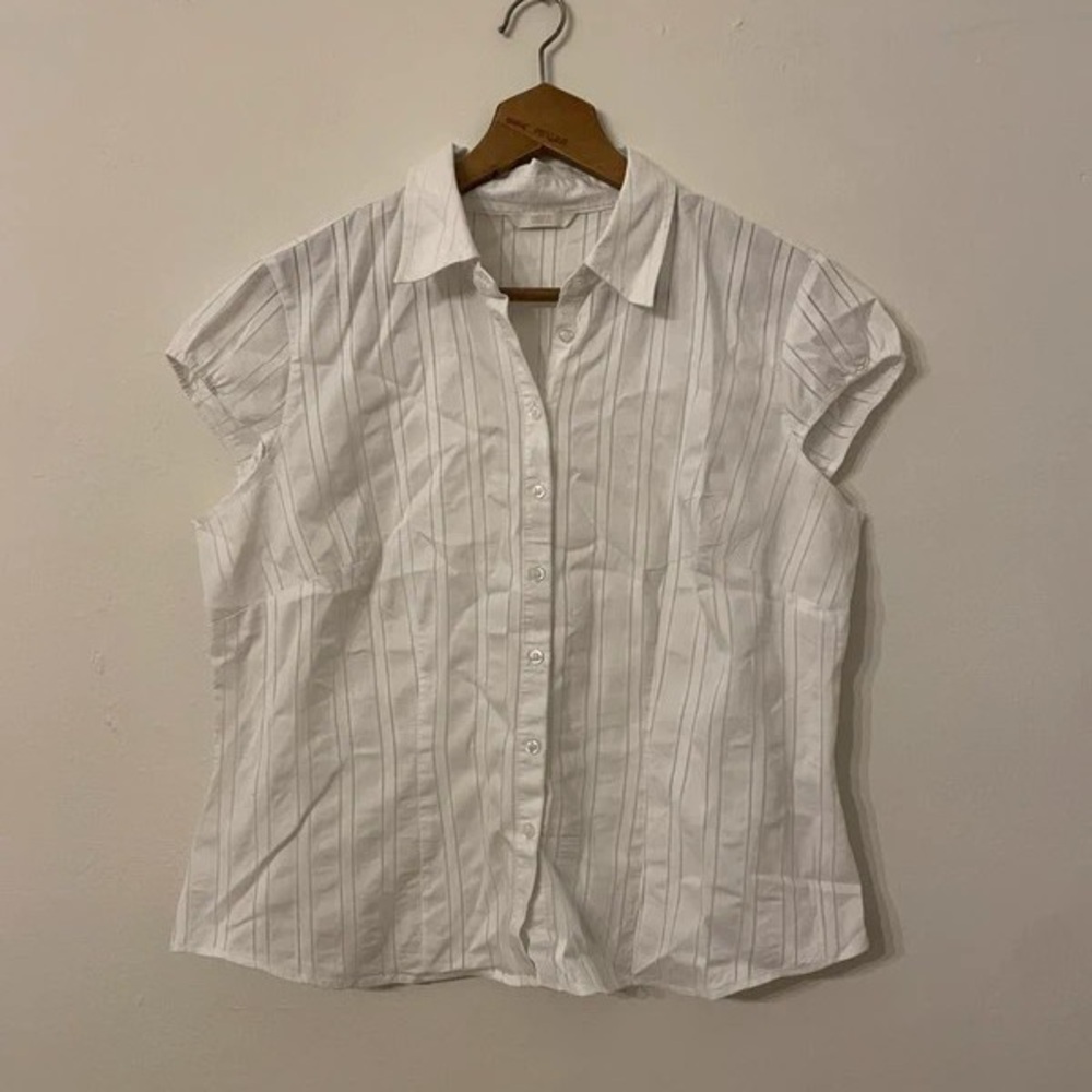 White Short-Sleeve Button-Down Shirt with Subtle Stripe